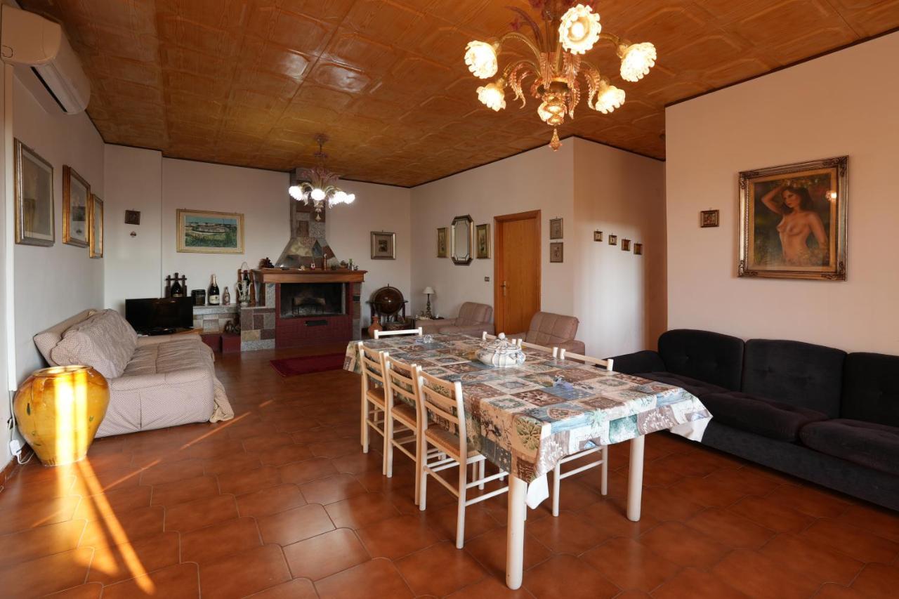 Villa Ada Лепорано Екстер'єр фото